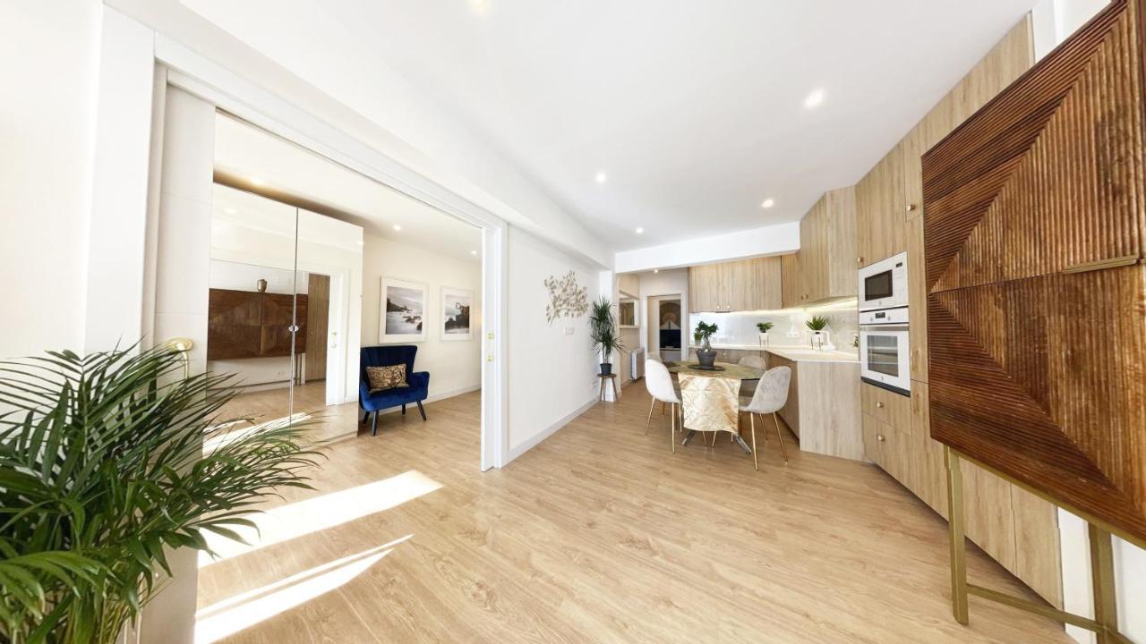 סן סבסטיאן Miramar Luxurious Flat, 3 Double Rooms, Free Parking, Terrace, Completely New מראה חיצוני תמונה