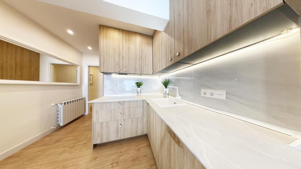 סן סבסטיאן Miramar Luxurious Flat, 3 Double Rooms, Free Parking, Terrace, Completely New מראה חיצוני תמונה
