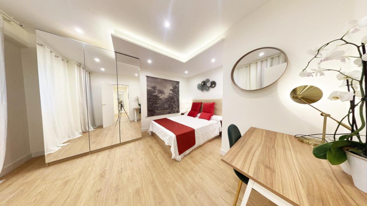 סן סבסטיאן Miramar Luxurious Flat, 3 Double Rooms, Free Parking, Terrace, Completely New מראה חיצוני תמונה