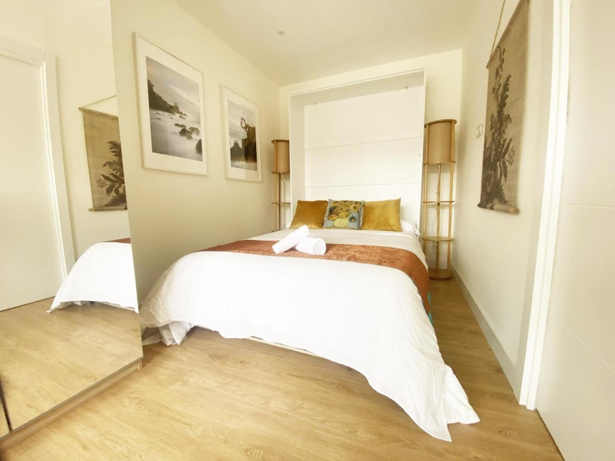 סן סבסטיאן Miramar Luxurious Flat, 3 Double Rooms, Free Parking, Terrace, Completely New מראה חיצוני תמונה